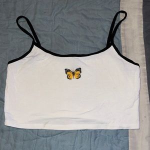 i’m selling a tank top/ crop top from forever 21